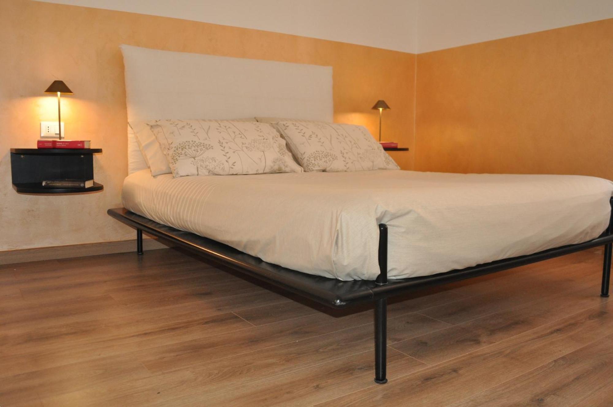 Vittoria Suite Di Charme Milan Bagian luar foto